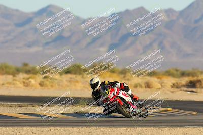 media/Jan-11-2025-CVMA (Sat) [[ddeb3f563a]]/Race 13-Amateur Supersport Open/